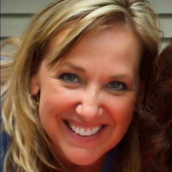 Meet your Posher, Toni - Picture 1 of 1